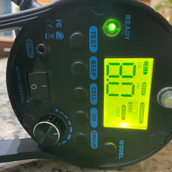 Photo Light Newer 600 Plus Tripod Stand - Picture 12 of 16